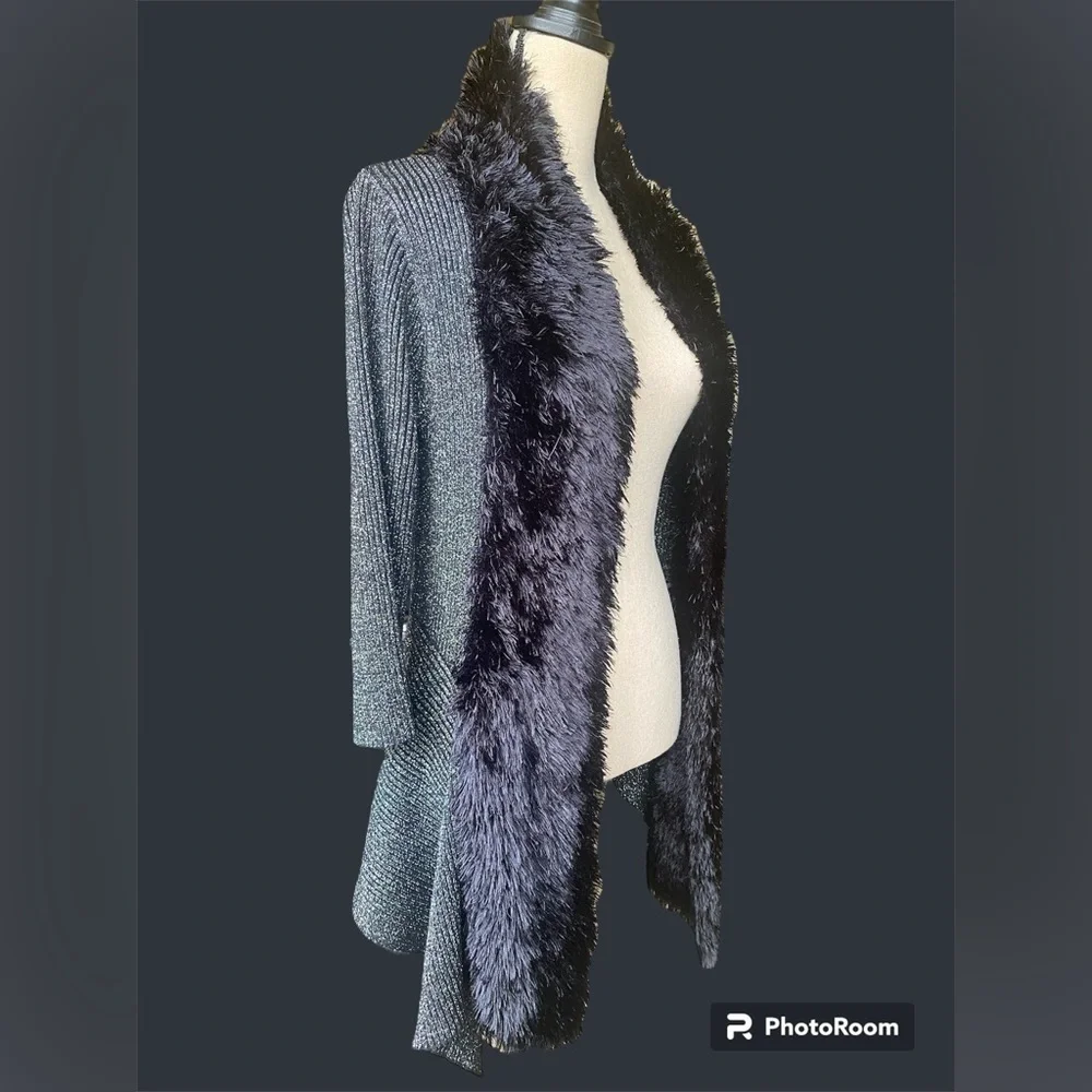 Lauren Michelle-Medium silver threads sweater w/black faux fur trim. EUC!! - Picture 12 of 12